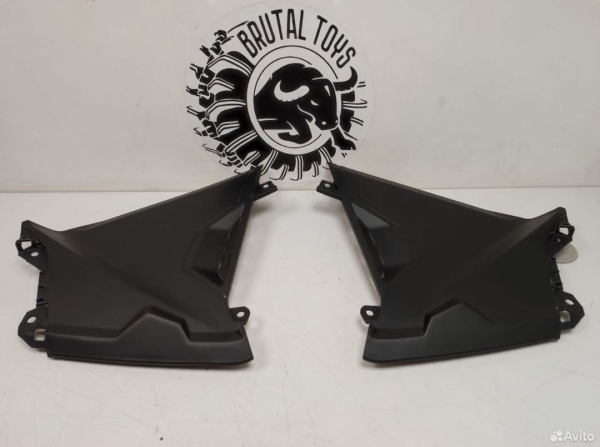 Панель передняя левая приборной панели BRP Maverick R бу